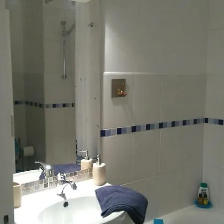 Studio Petit Navire Апартаменты Ментона